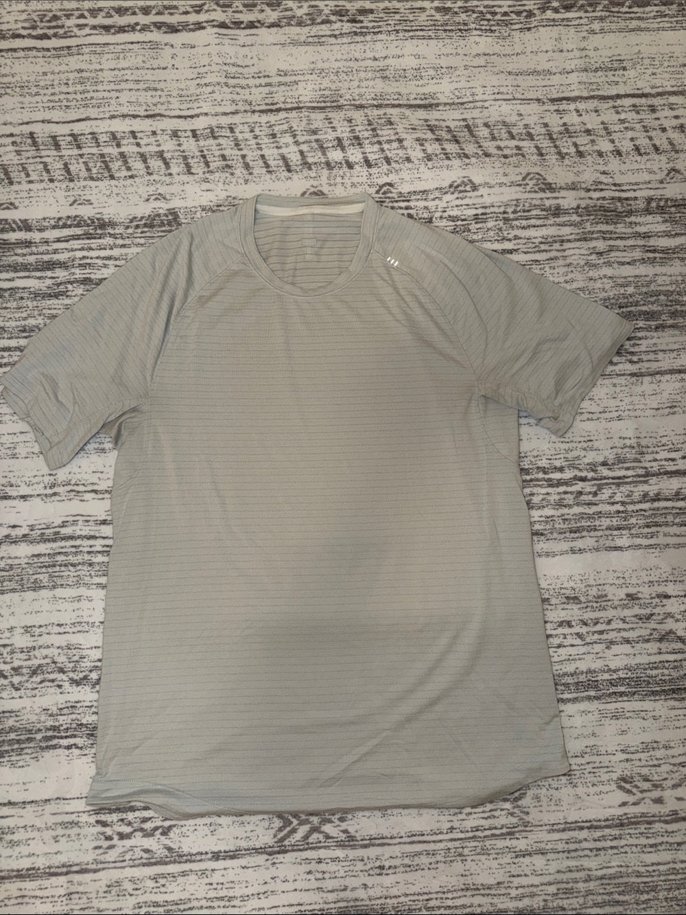 lululemon athletica Men's Short Sleeve License to Train Tee- Light grey